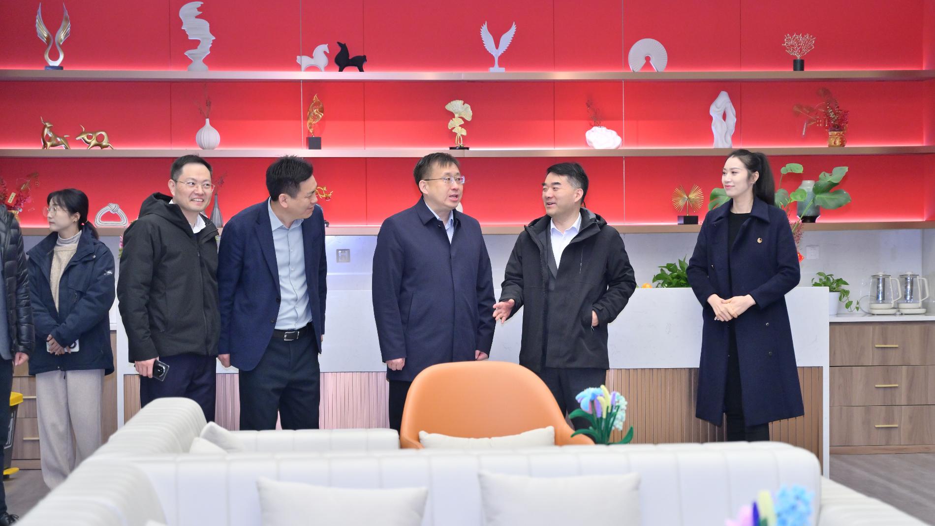 微信图片_20251212155324_789_128.jpg
